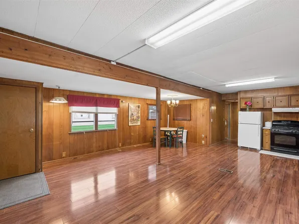8477 Thunder Mountain Rd, Juneau, AK 99801