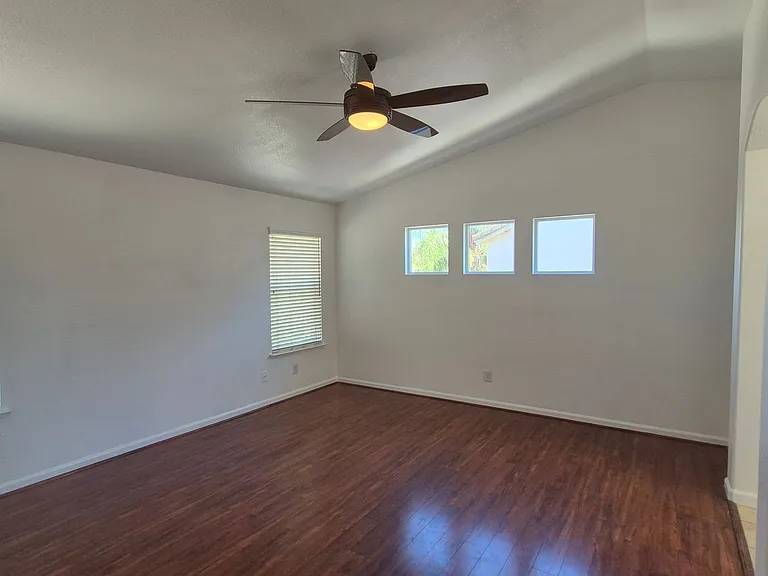170 Bombay Cir — Photo 20