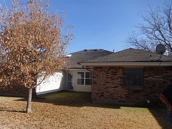 4th image of 3034 Woodway Cir