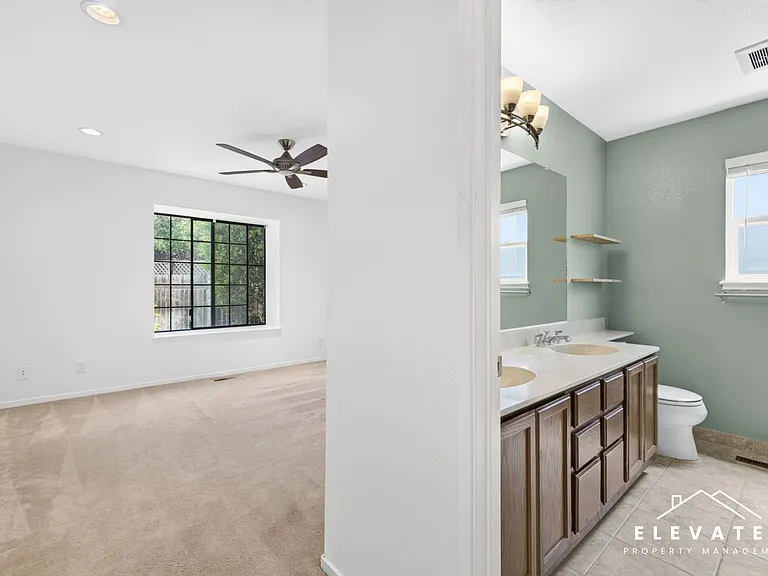 938 Wood Sorrel Dr — Photo 12