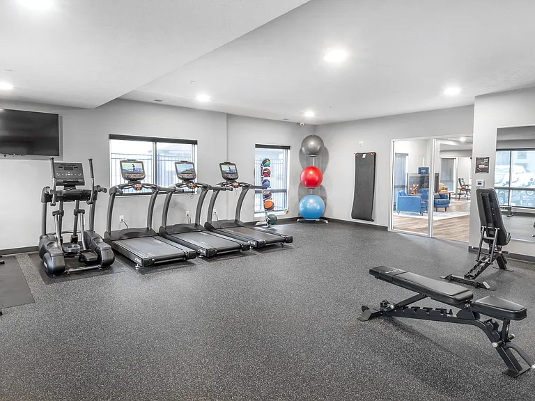 24/7 Fitness Center