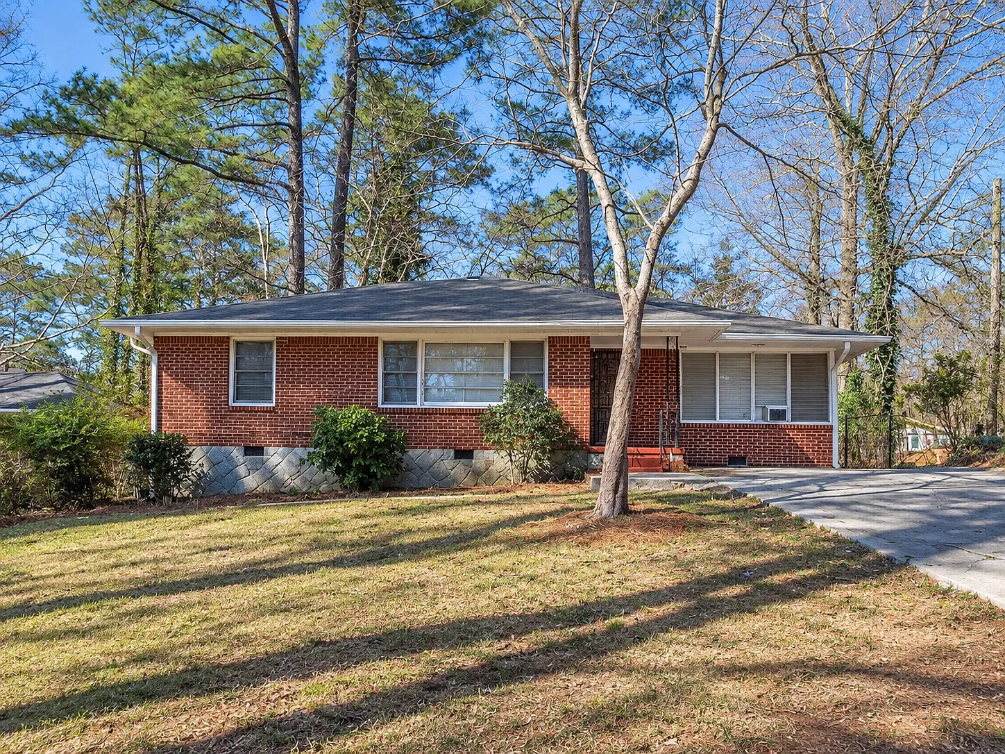 3 bed, 1764 sqft, $2,400 — Photo 1
