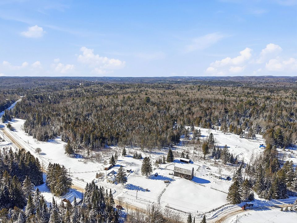 1st image of 1367 Detlor Rd