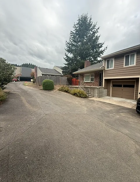 2 bed, 1100 sqft, $2,095 — Photo 2