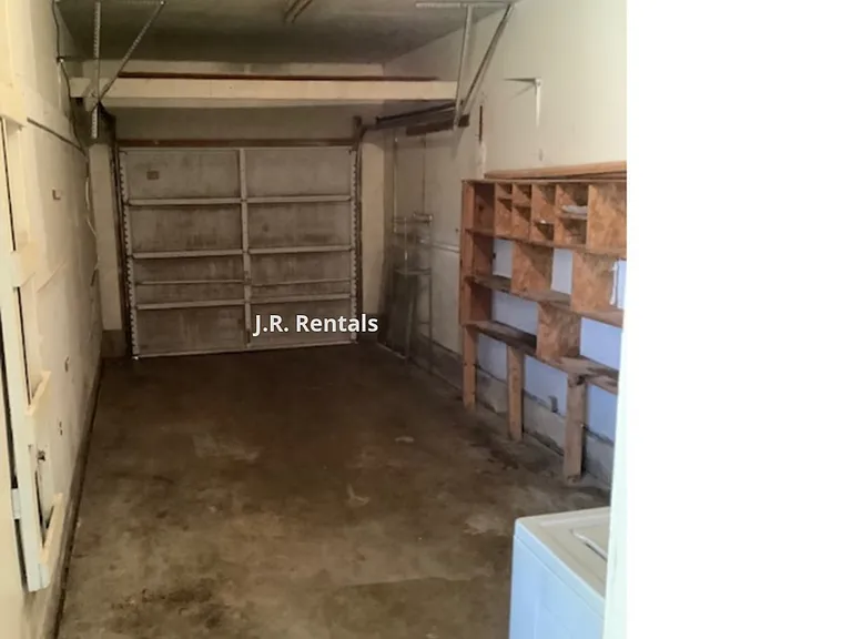 515 S 9th St — Photo 13
