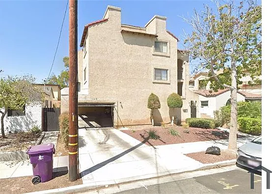 1045 Grand Ave #3