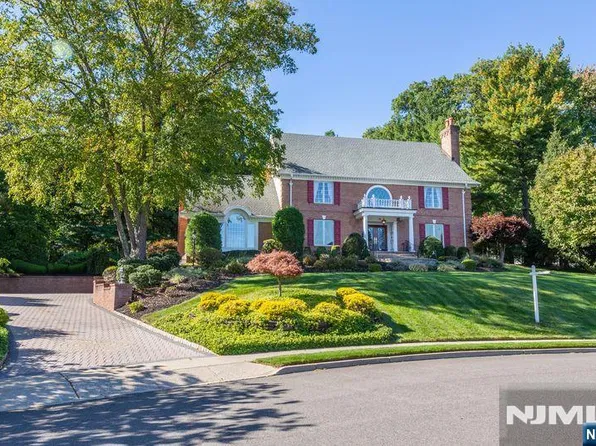 45 Cheryl Hills Drive, Hawthorne, NJ 07506