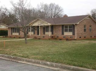 1102 Hanover Rd, Anderson, SC 29621