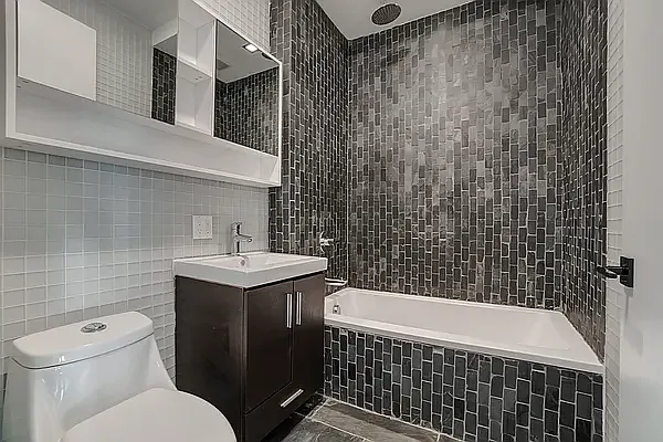 364 Bedford Ave #5G — Photo 11