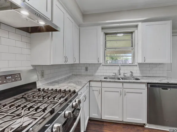 3713 Robert St, Zachary, LA 70791