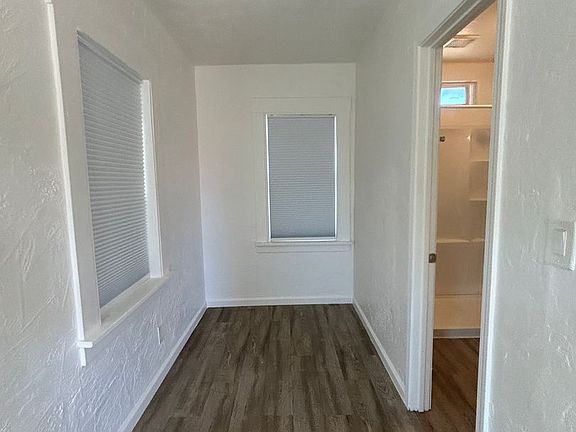 4th image of 925 1/2 7th St #0