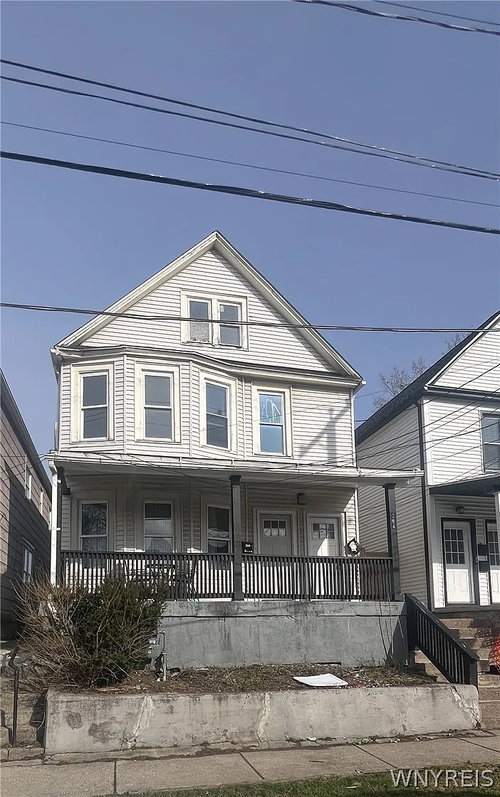 284 Carolina St photo 1