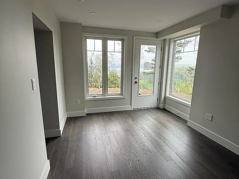 13 Tree Tops Ln #204 — Photo 3