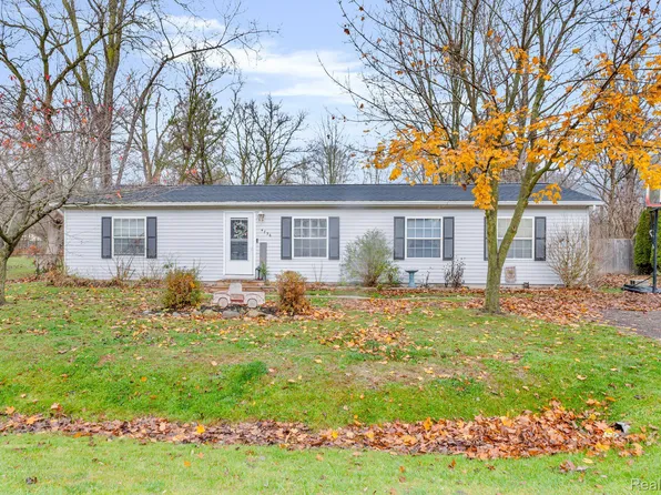 4736 Louks Rd S, Smiths Creek, MI 48074