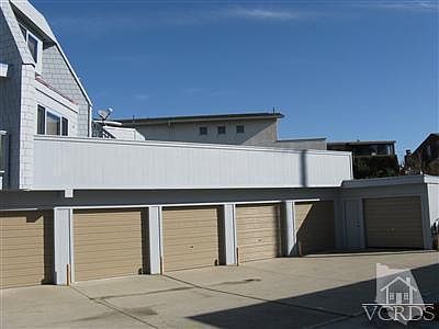 2nd image of 844 San Pedro St #4L