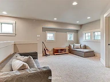 22798 SE 32nd St — Photo 22
