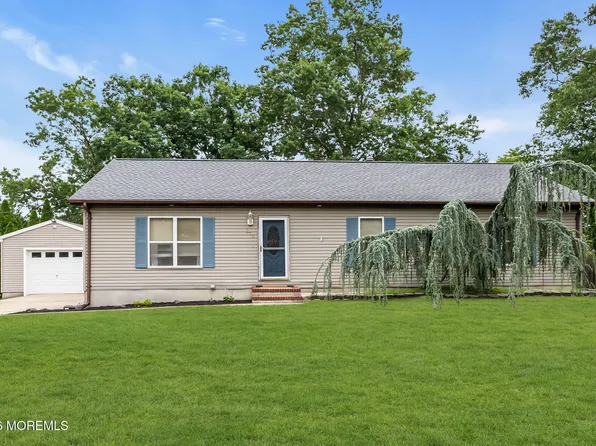 812 Beacon Street, Toms River, NJ 08757