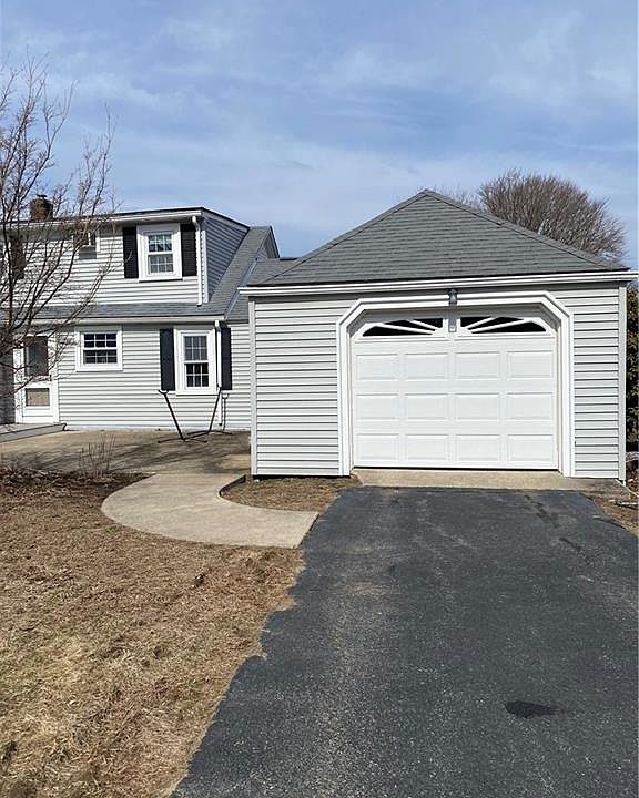 59 Fountain St, North Smithfield, RI 02896 Zillow