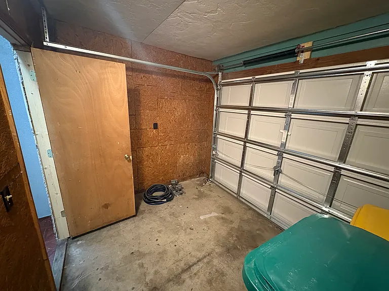 927 Russell Ave — Photo 23