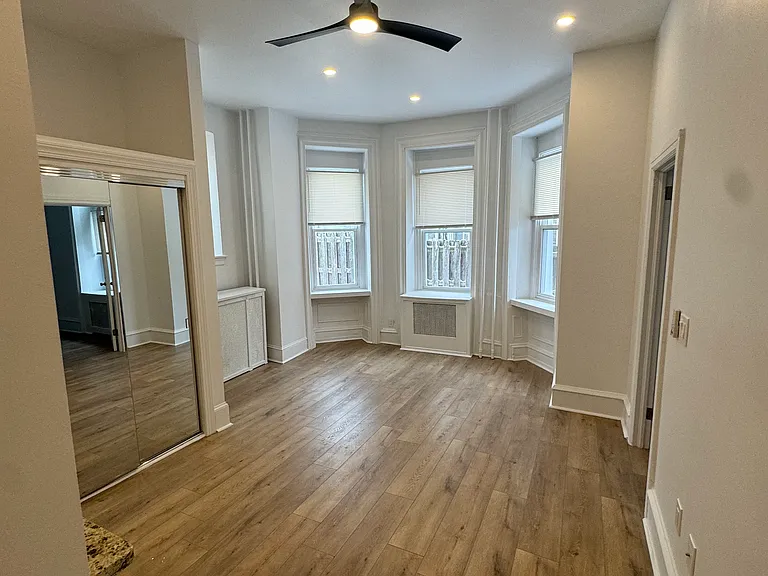 404 W Chelten Ave #1R — Photo 14