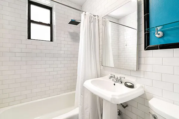 Sold by Compass | media 5