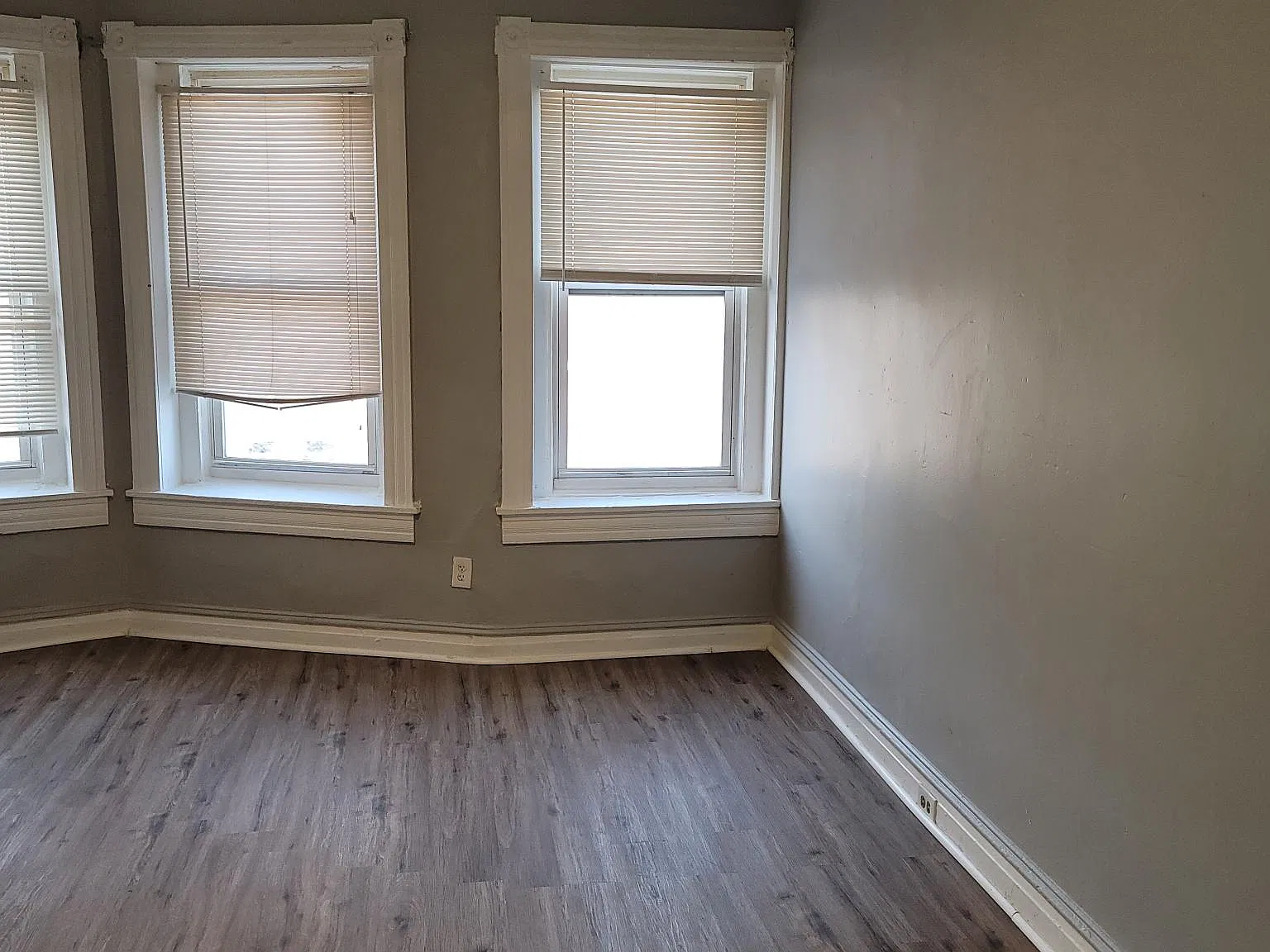 2025 W North Ave — Photo 3