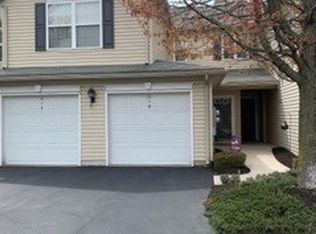 219 Sparrow Rd, Hummelstown, PA 17036