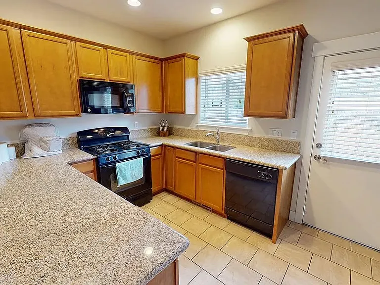 5322 Western Way — Photo 12