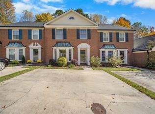 1722 Ternberry Rd, High Point, NC 27262