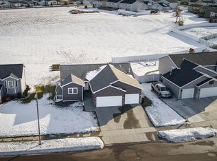 1308 Plains Bnd SE, Mandan, ND 58554