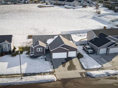 1308 Plains Bnd SE, Mandan, ND, 58554