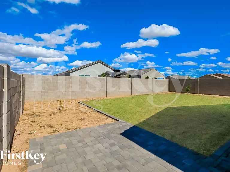 3788 E Henson St — Photo 15