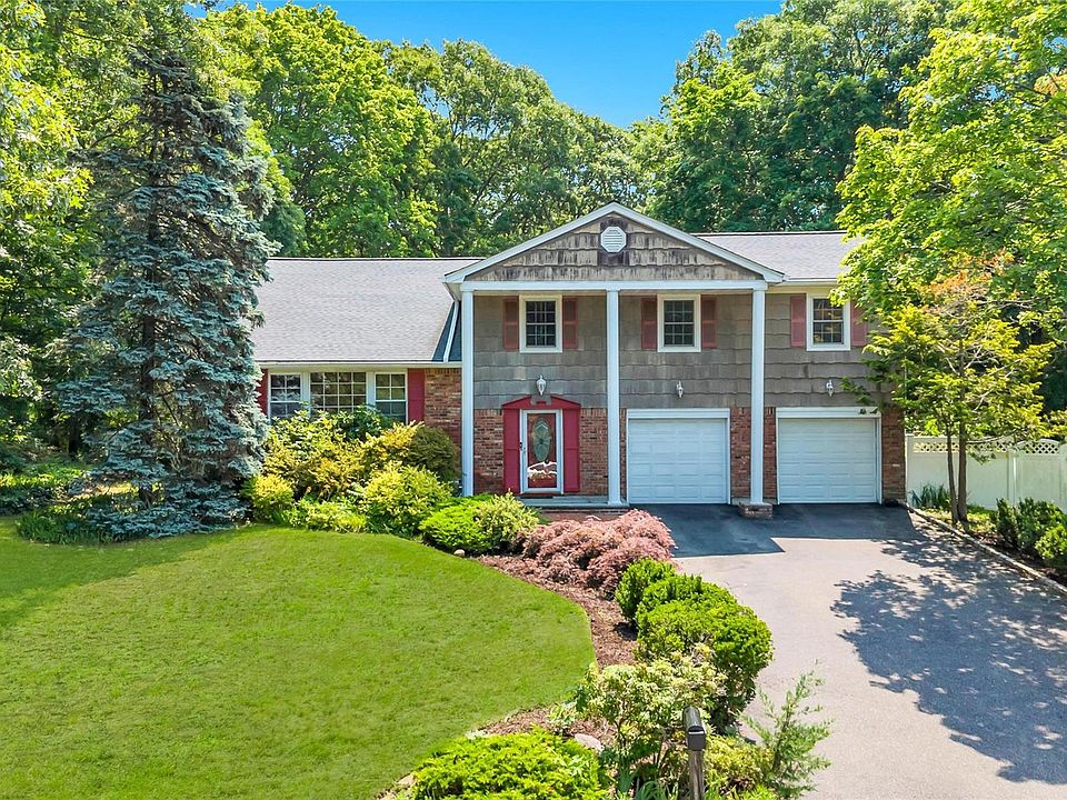 1st image of 3 Spruce Circle
