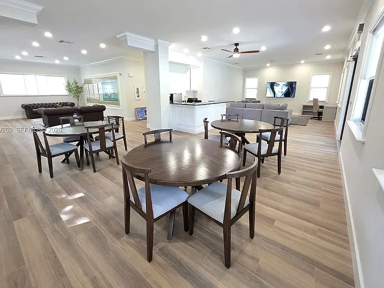 2400 S University Dr #324 — Photo 11