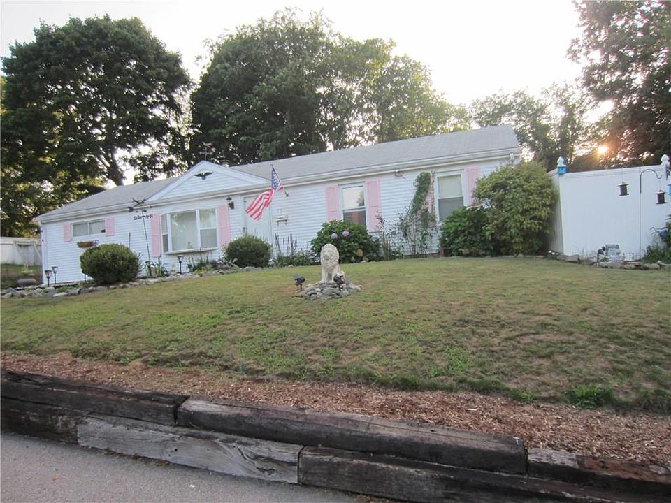 1st image of 79 Carlson Cir