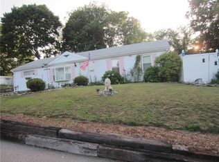 79 Carlson Cir, West Warwick, RI 02893