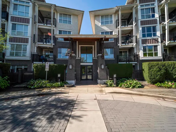 5788 Sidley St #214, Burnaby, BC V5J 0E4