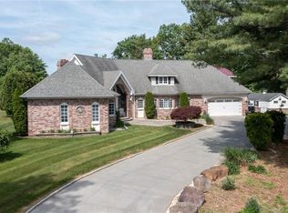 530 Hill St, Hamden, CT 06514