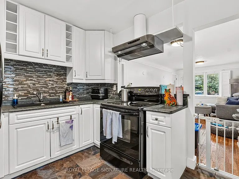 15 Ravine Rd — Photo 5