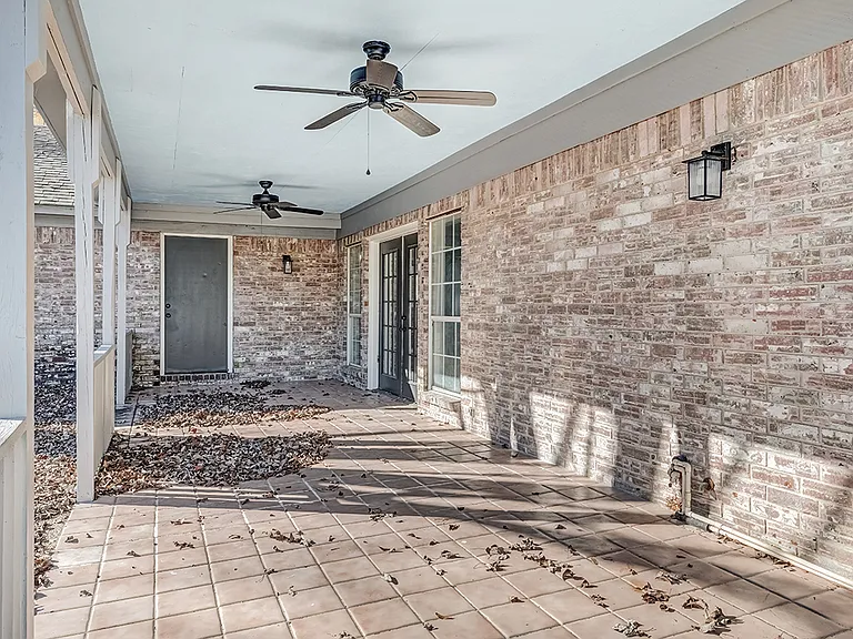 2607 Lonnie Ln — Photo 42