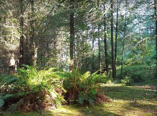 26 Buckhorn Ct, Whitethorn, CA 95589