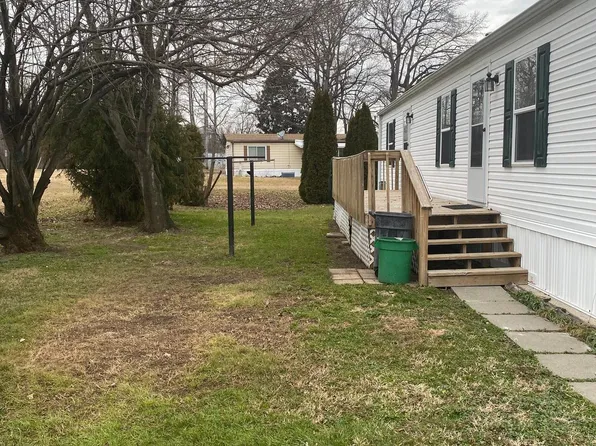 45 Mantua Grove Rd #E12, Paulsboro, NJ 08066