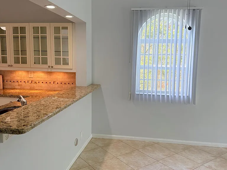 2351 NE 14th Street Cswy #537 — Photo 17