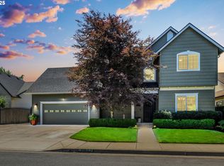 1142 Regency Dr, Eugene, OR 97401