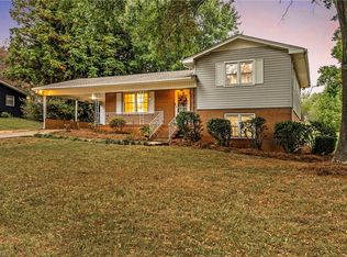 4109 Gracemont Dr, Winston Salem, NC 27106