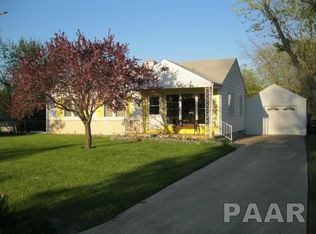 4518 N Pleasant Ridge Ct, Peoria, IL 61614