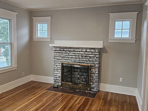 5th image of 910 Belmont Ave #910