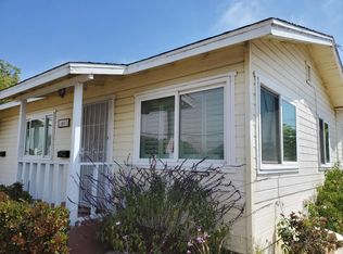 402 Santa Barbara St #A, Oceanside, CA 92058
