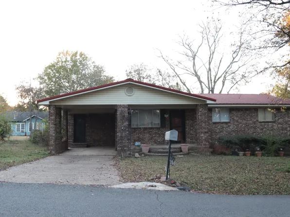104 Stephens St, Morrilton, AR 72110