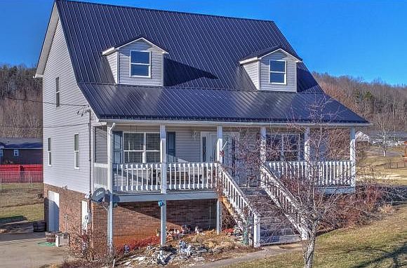 1st image of 364 Lauren Dr